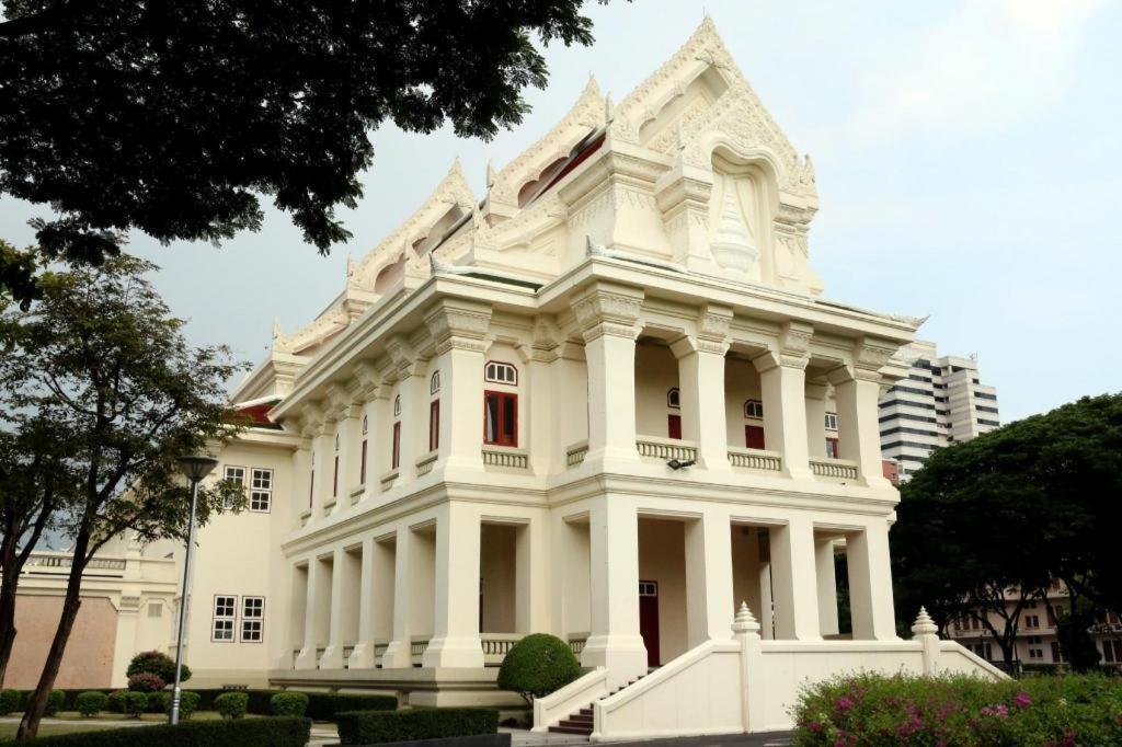 The Heritage Sathorn Suite Hotel Bangkok Exterior photo